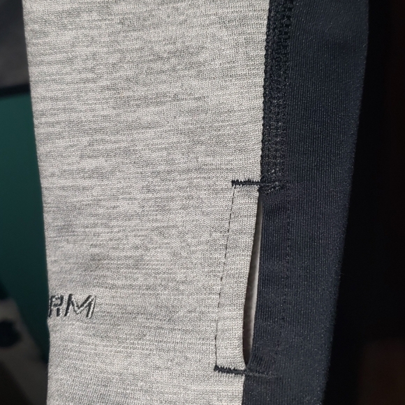 Under Armour Hoodie - Picture 4 of 4